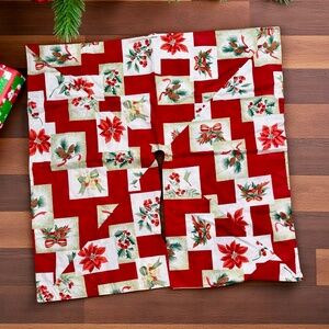 Handmade Vintage Patchwork Quilted Christmas Tree Skirt Pointsetta